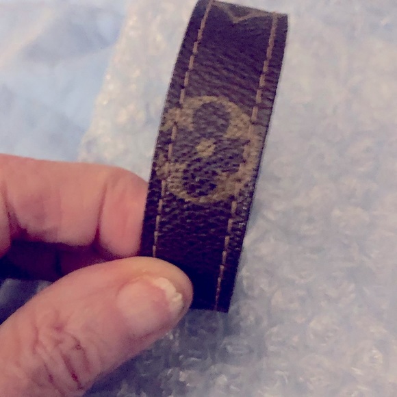 Louis Vuitton Bracelet - Picture 2 of 5